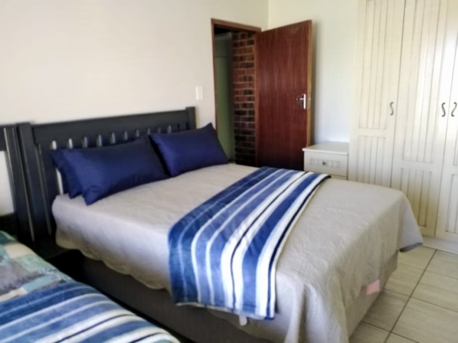 6 Bedroom Property for Sale in C Place Eastern Cape